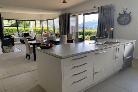 Photo of property in 3 Ruby Ridge, Wanaka, 9305