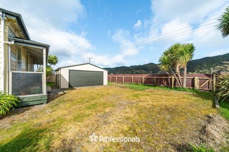 Photo of property in 19 Grimsby Grove, Wainuiomata, Lower Hutt, 5014