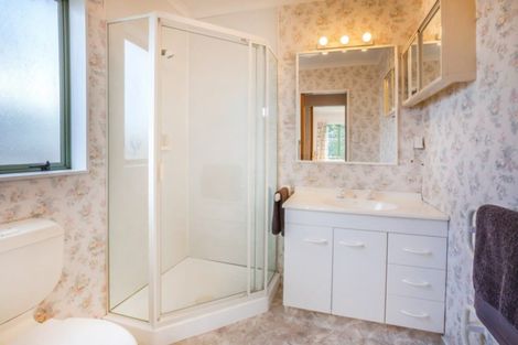 Photo of property in 80a Oxford Street, Tawa, Wellington, 5028