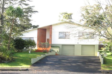 Photo of property in 5 Earls Court, Hillpark, Auckland, 2102