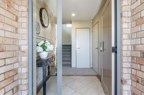 Photo of property in 11a Marlborough Avenue, Glenfield, Auckland, 0629