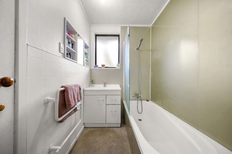 Photo of property in 18 Karekare Avenue, Raglan, 3225