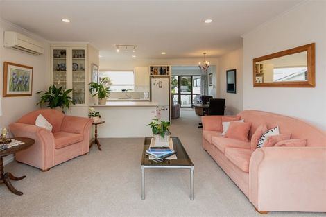 Photo of property in 1/16 Gills Road, Bucklands Beach, Auckland, 2014