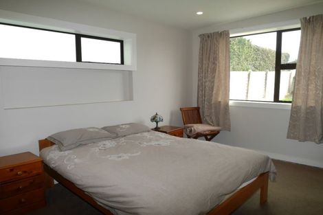 Photo of property in 51 William Street, Waikanae Beach, Waikanae, 5036