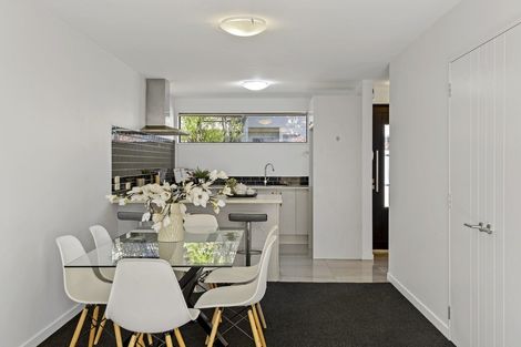 Photo of property in 2/40 Brockworth Place, Riccarton, Christchurch, 8011