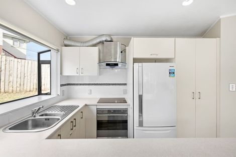 Photo of property in 2/160 Archers Road, Glenfield, Auckland, 0629