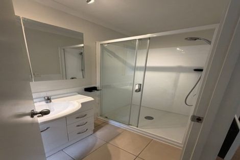 Photo of property in 16 Catrina Avenue, Birkenhead, Auckland, 0626