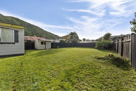 Photo of property in 41b Larchmont Grove, Totara Park, Upper Hutt, 5018