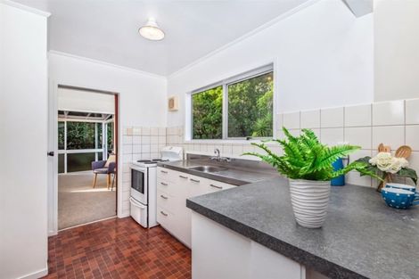 Photo of property in 81 John Downs Drive, Browns Bay, Auckland, 0630