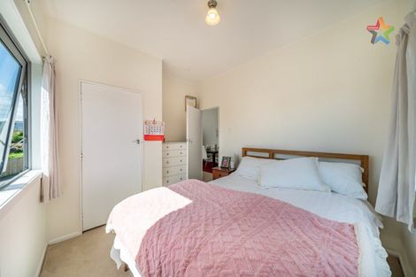 Photo of property in 71n Randwick Crescent, Moera, Lower Hutt, 5010