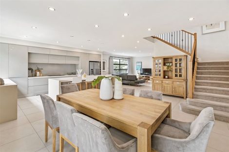 Photo of property in 4 Montrose Terrace, Mairangi Bay, Auckland, 0630