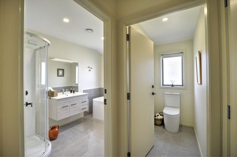 Photo of property in 74 Feist Street, Carterton, 5713