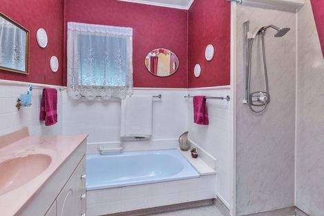 Photo of property in 1 Willow Place, Horahora, Whangarei, 0110