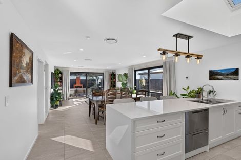 Photo of property in 5 Kearns Drive, Halswell, Christchurch, 8025
