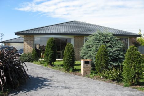 Photo of property in 3 Aburoc Place, Paraparaumu Beach, Paraparaumu, 5032