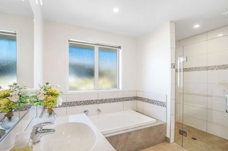 Photo of property in 130a Halswell Junction Road, Halswell, Christchurch, 8025