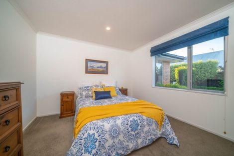 Photo of property in 4 Tatahi Street, Parklands, Christchurch, 8083