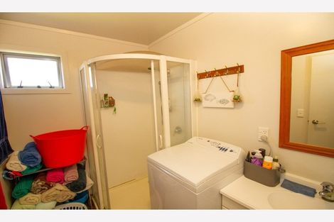 Photo of property in 1 Hukaroa Road, Raetihi, 4632