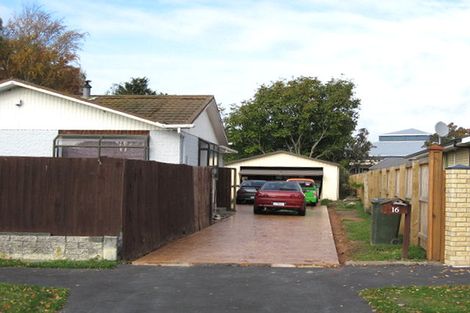 Photo of property in 16 La Perouse Place, Northcote, Christchurch, 8052