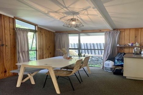 Photo of property in 69 Peach Road, Glenfield, Auckland, 0629