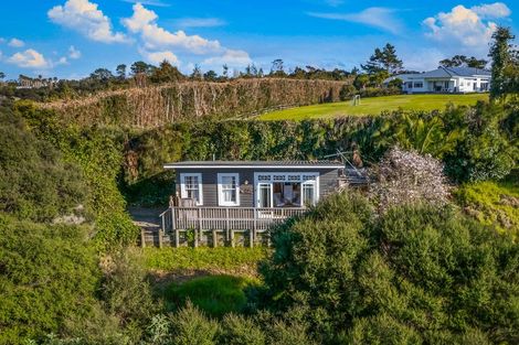 Photo of property in 70 Mahana Road, Waimauku, 0881