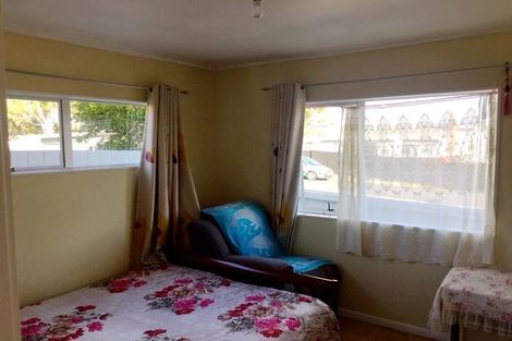 Photo of property in 1/163 Rathgar Road, Henderson, Auckland, 0610