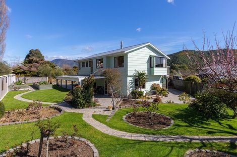 Photo of property in 312e Waikawa Road, Waikawa, Picton, 7220