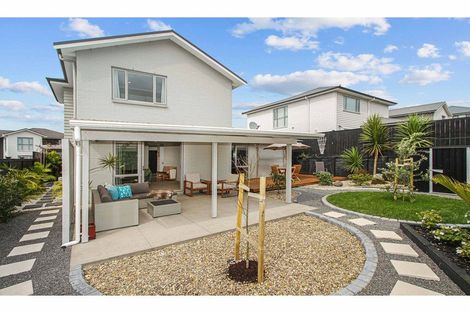 Photo of property in 30 Arthur Rolfe Lane, Swanson, Auckland, 0614