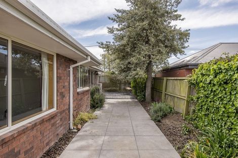 Photo of property in 1/104 Bassett Street, Burwood, Christchurch, 8083