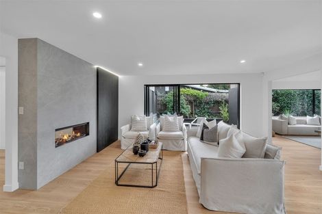 Photo of property in 2/15 Wai-iti Terrace, Burnside, Christchurch, 8053