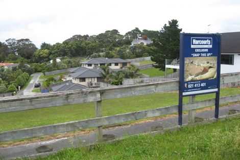 Photo of property in 1175 Whangaparaoa Road, Gulf Harbour, Whangaparaoa, 0930