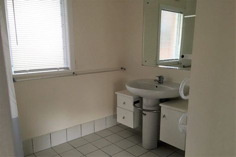 Photo of property in 24 Vardon Road, St Andrews, Hamilton, 3200