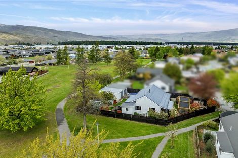 Photo of property in 12 Shale Court, Cromwell, 9310