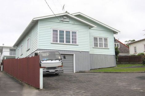 Photo of property in 4122 Great North Road, Glen Eden, Auckland, 0602