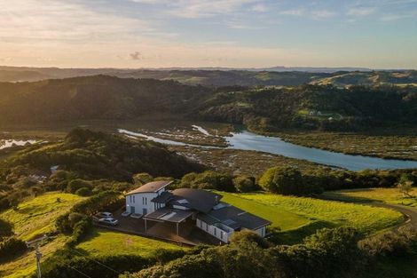 Photo of property in 83 Jervis Road, Waiwera, Orewa, 0994