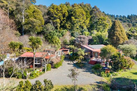 Photo of property in 810a Queen Charlotte Drive, Havelock, 7281