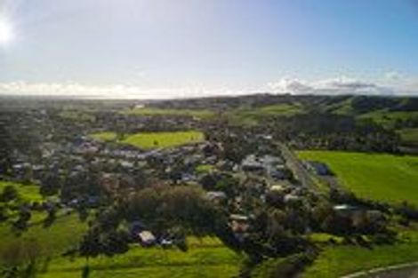 Photo of property in 24 Mahi Road, Helensville, 0800