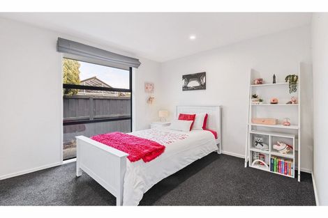 Photo of property in 21 Awa Place, Rangiora, 7400