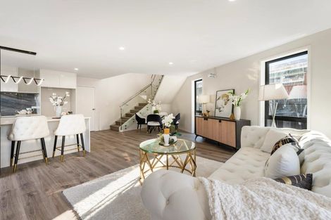 Photo of property in 30c Tawa Crescent, Manurewa, Auckland, 2102