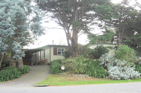 Photo of property in 33 Jeep Road, Raumati South, Paraparaumu, 5032