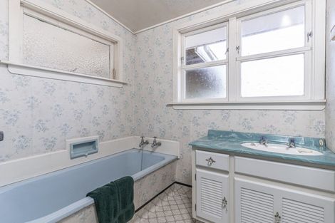 Photo of property in 17 Waite Street, Featherston, 5710