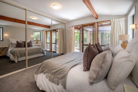 Photo of property in 19 Settlers Hill, Akaroa, 7520