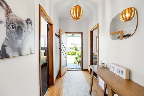 Photo of property in 14 Winter Street, Fairfield, Hamilton, 3214