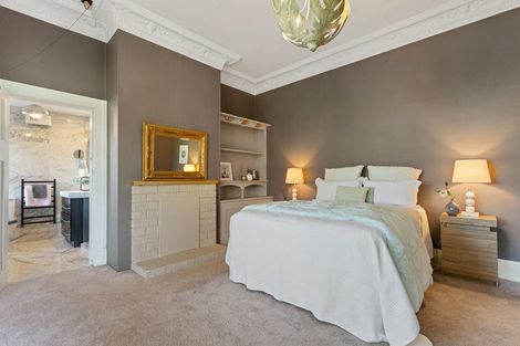 Photo of property in 20 Hargest Crescent, Saint Kilda, Dunedin, 9012