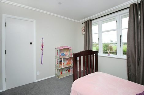 Photo of property in 32 Mccardle Road, Pahiatua, 4984