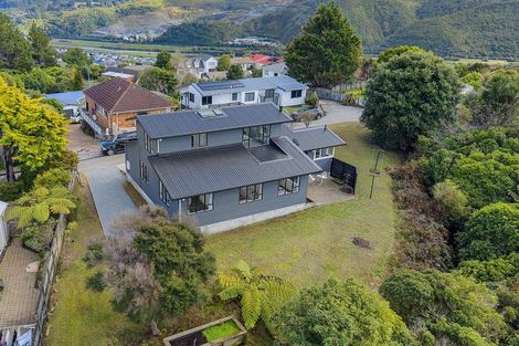 Photo of property in 201 Holborn Drive, Stokes Valley, Lower Hutt, 5019
