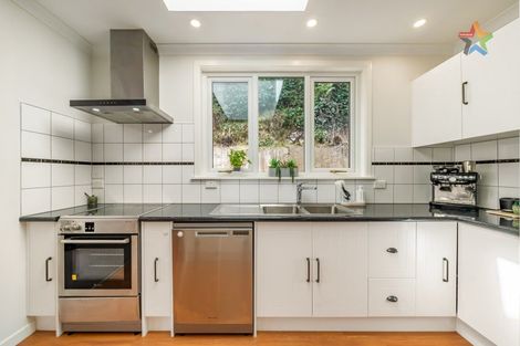 Photo of property in 13 Prebble Grove, Naenae, Lower Hutt, 5011