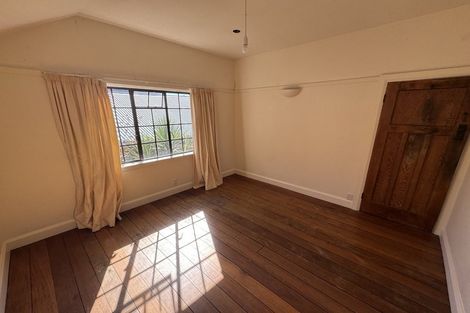 Photo of property in 4 Barton Terrace, Thorndon, Wellington, 6011