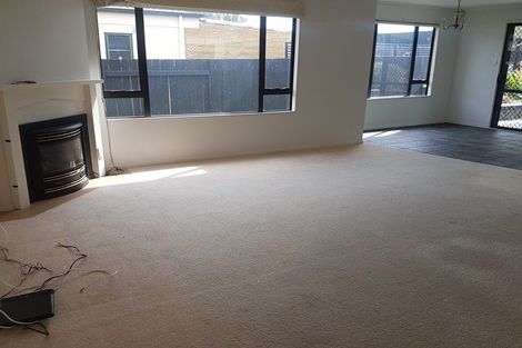 Photo of property in 46 Dalfield Place, Highbury, Palmerston North, 4412