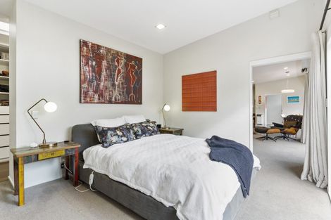 Photo of property in 2/7 Sentinel Road, Herne Bay, Auckland, 1011